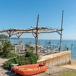 Camping Ares * Ares