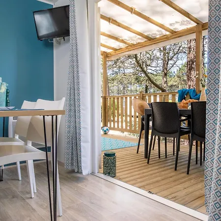 منتجع Camping Ares