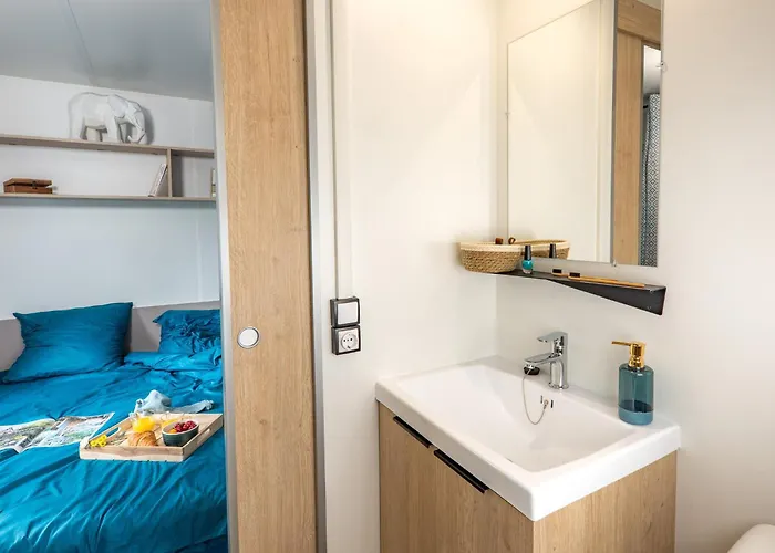 Camping Ares منتجع